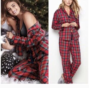 Victoria's Secret Red and Black Plaid Pajama Set Sz.L NWT